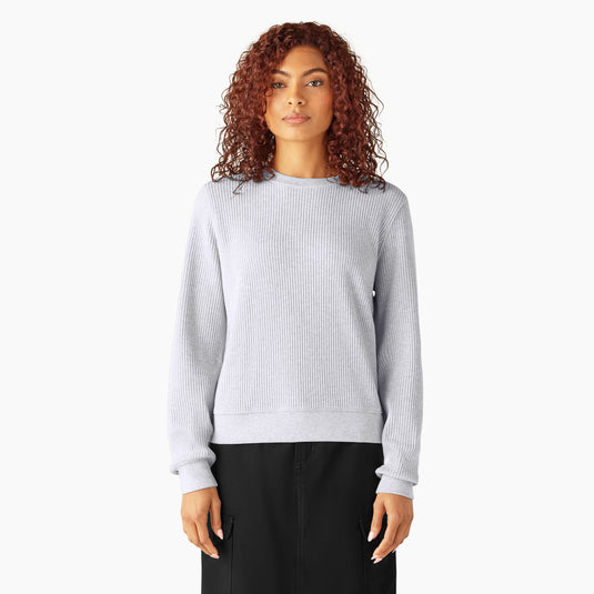 Model is 5' 8