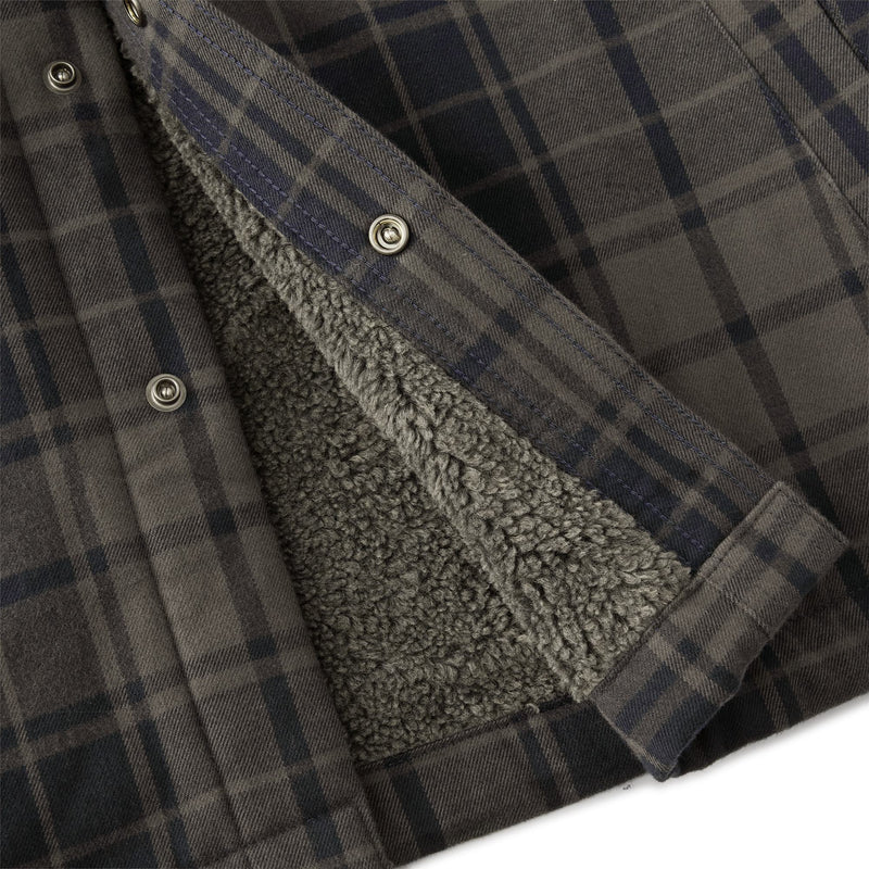 Load image into Gallery viewer, The sherpa interior of the Carhartt Hubbard Plaid Sherpa-Lined Flannel
