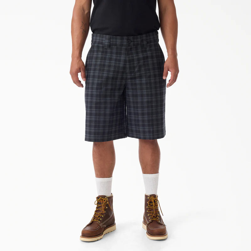 Load image into Gallery viewer, Dickies 11” Relaxed Plaid Short - BLK
