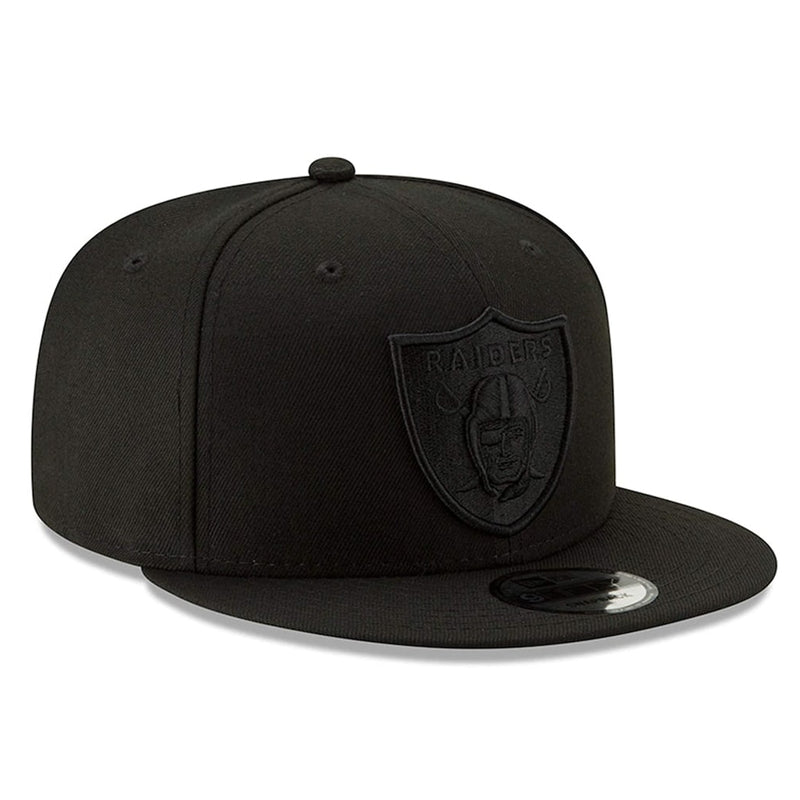 Load image into Gallery viewer, New Era Basic 9Fifty snapback cap with NFL team Las Vegas Raiders logo in black raised embroidery on a black crown.

