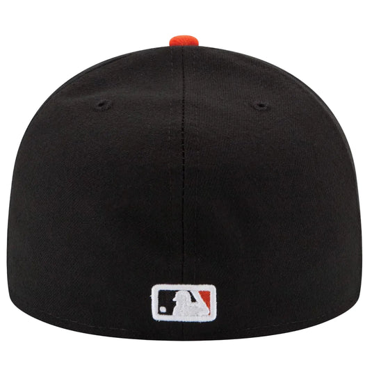 The back of the New Era 59Fifty fitted cap of MLB team San Francisco Giants in the team black and orange colors with  and MLB logo on the back center. 