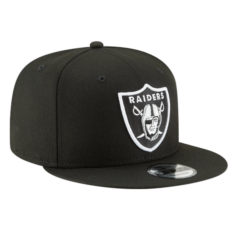 Load image into Gallery viewer, New Era Basic Raiders black snapback cap with white embroidered team logo.
