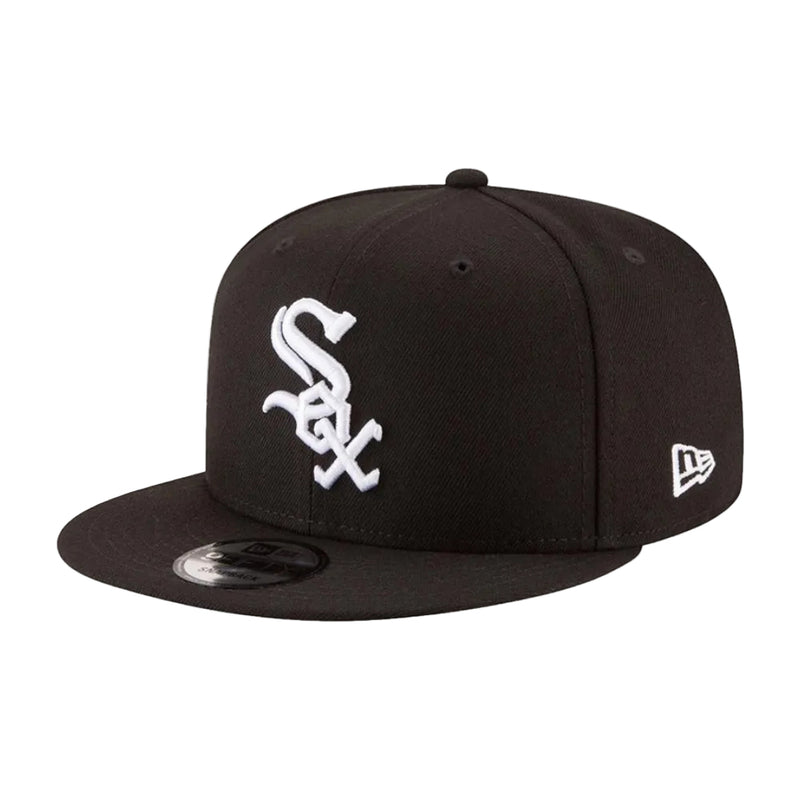 Load image into Gallery viewer, Black Chicago white Sox baseball cap with white logo on a white background
