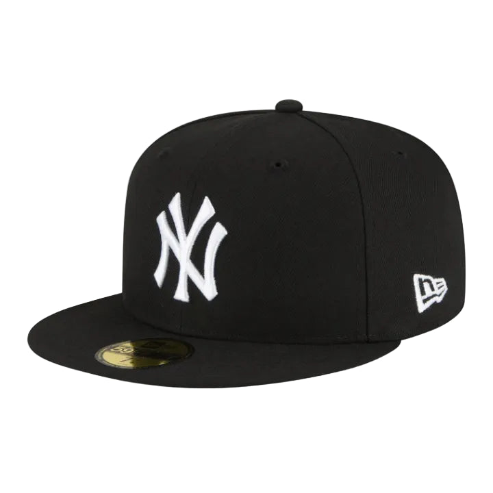 Load image into Gallery viewer, Black Yankees cap with white logo on a white background
