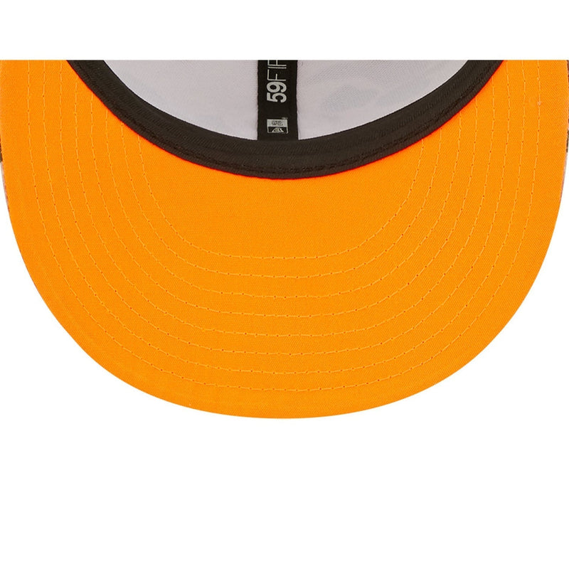 Load image into Gallery viewer, Close-up of an orange cap with a black rim on a white background
