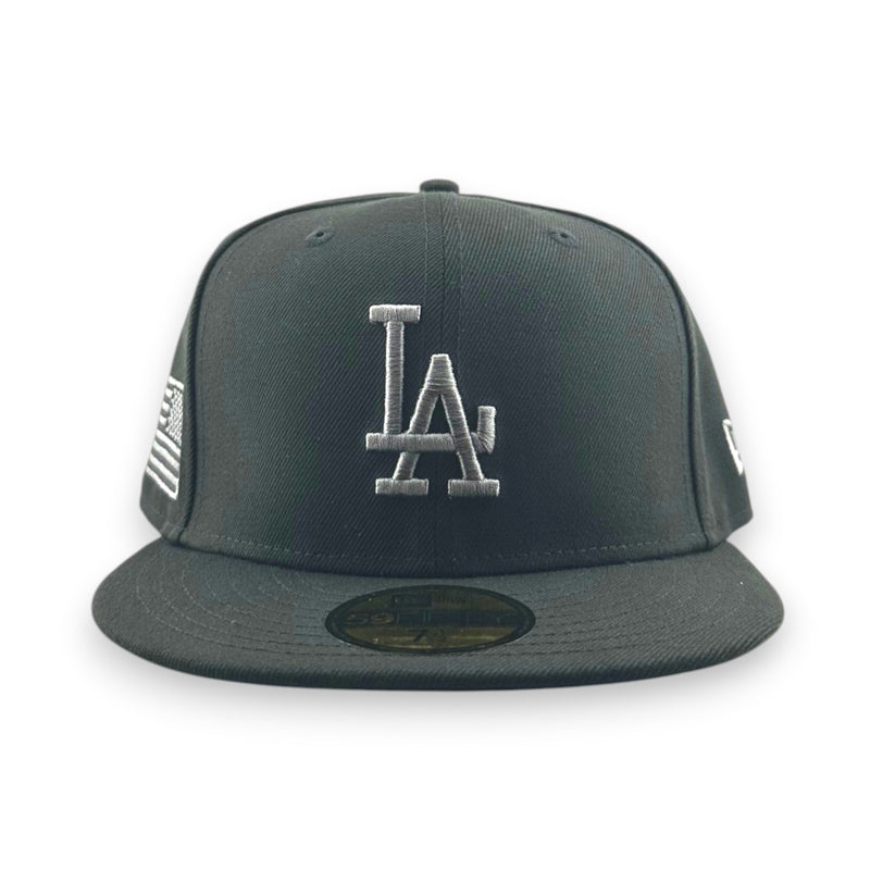 Load image into Gallery viewer, Black baseball cap with LA logo on a white background
