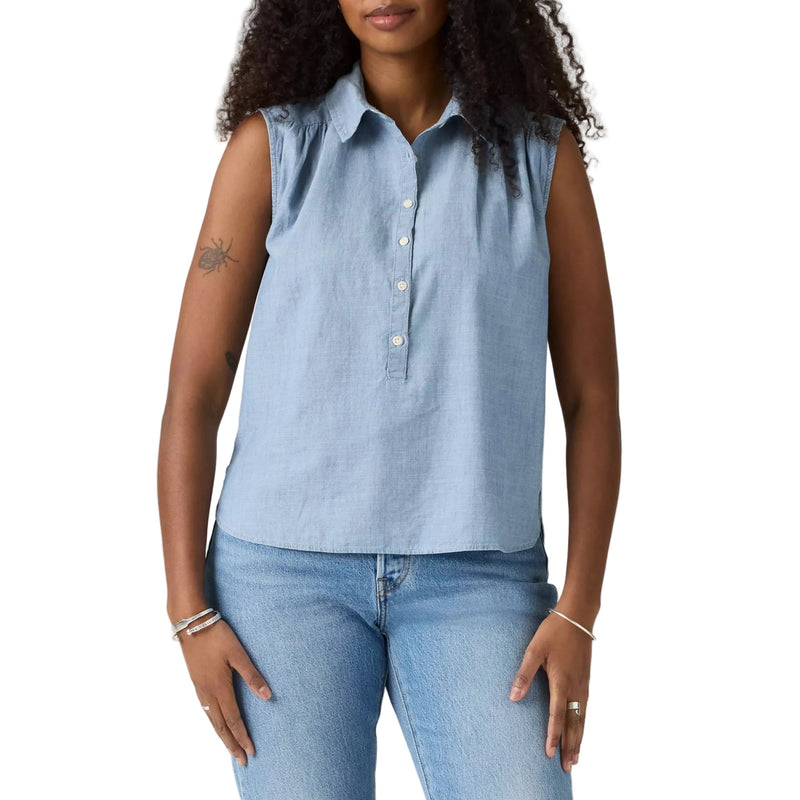 Load image into Gallery viewer, Levi's Women's Londyn Short Sleeve Popover sleeveless top features a classic point collar with a button-up front and an easy relaxed fit.
