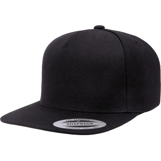 Black 5 panel snapback cap 